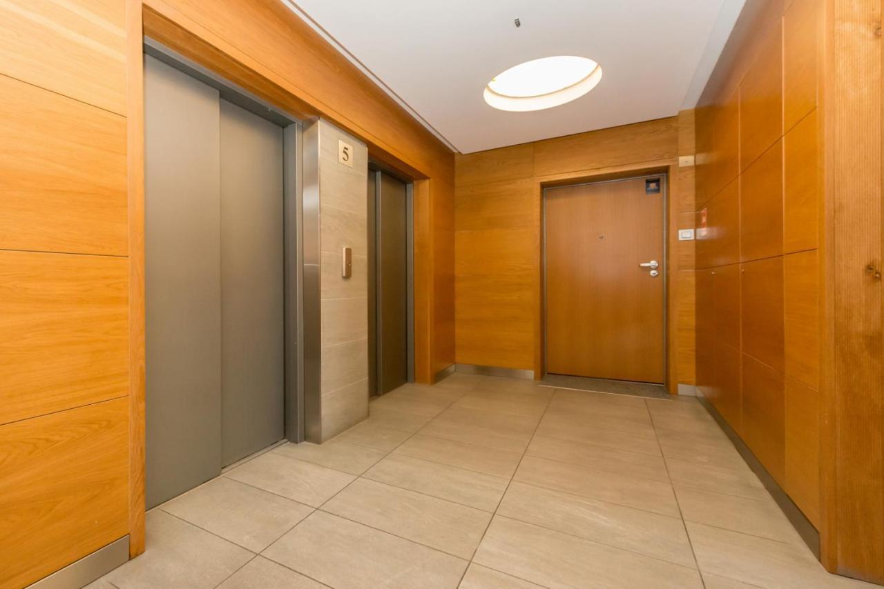 Gdanski Business Center Apartments Varşovia Exterior foto