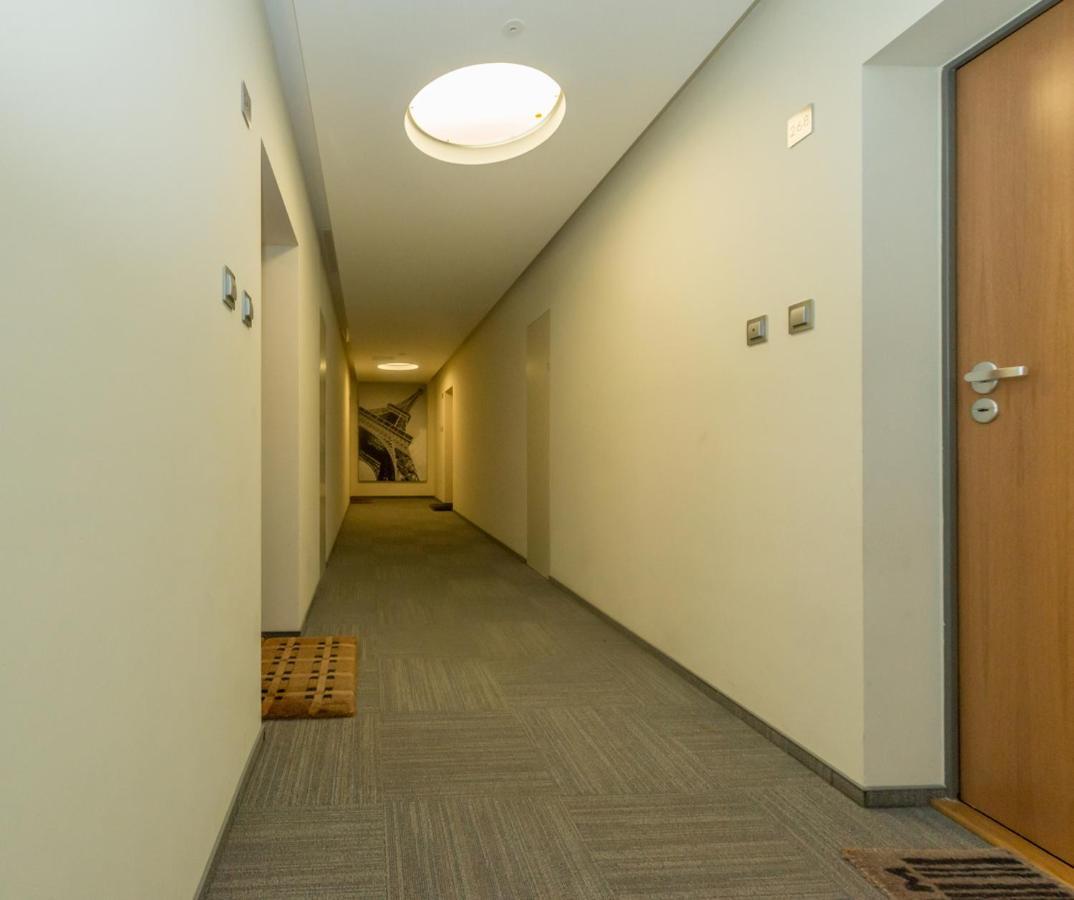 Gdanski Business Center Apartments Varşovia Exterior foto
